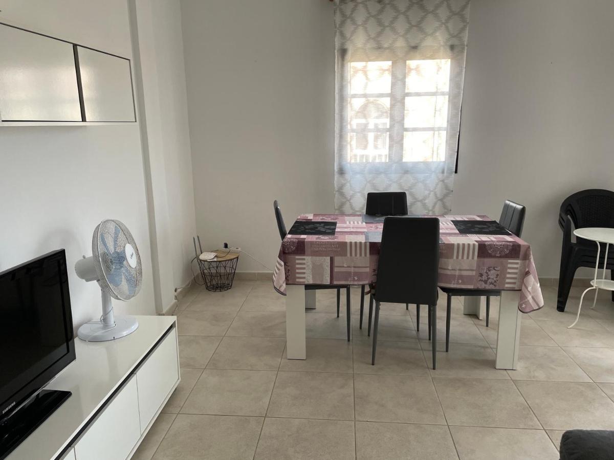Calle Eusebio Carballo Estevez Appartement Corralejo